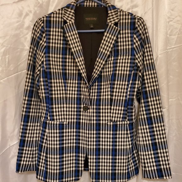 Banana Republic Jackets & Blazers - Banana Republic Long and lean plaid blazer